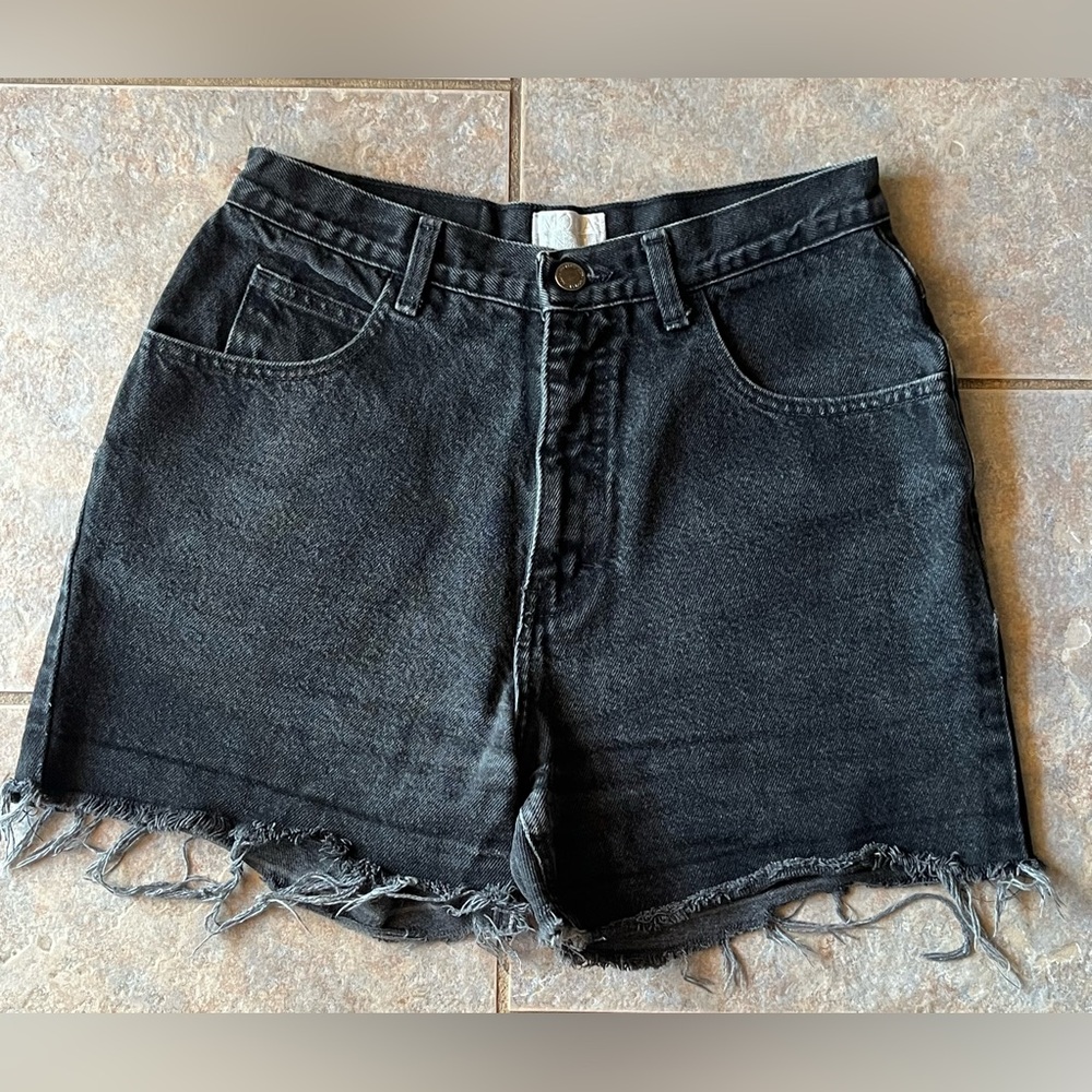 Moda Black Frayed Hem Jean Shorts Excellent Condition!